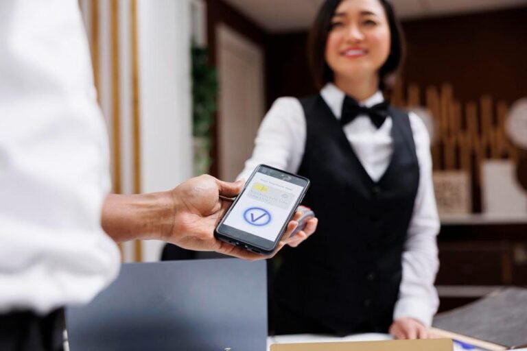 การจองที่พักและชำระเงินในระบบโรงแรมขนาดเล็ก